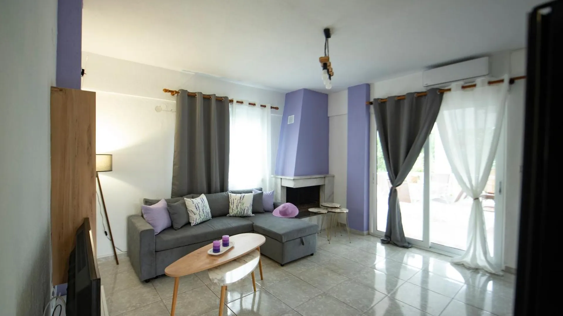 Villa De Flores Toroni 0*,
